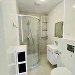 Smolna 11 *
