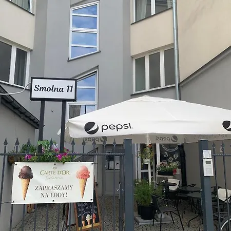 Smolna 11 * Warschau